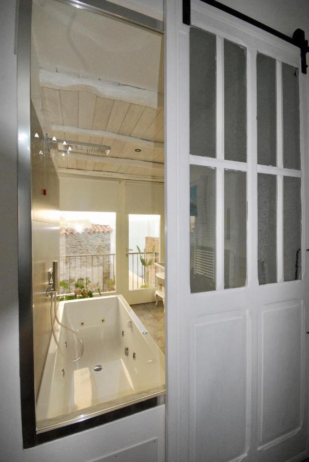 Su Zampillu Boutique Rooms Теулада Экстерьер фото